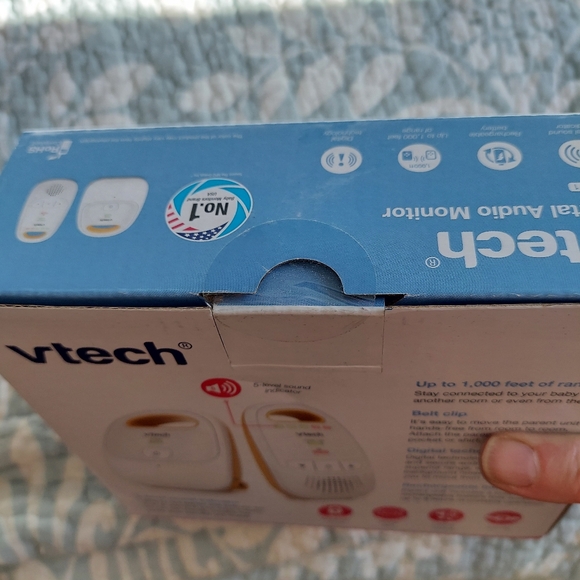 NWT (and 1 opened) Vtech Digital Audio Baby Monitors - Picture 5 of 11